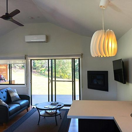 Hideaway Falls - Staggys Cottage Mapleton Bagian luar foto
