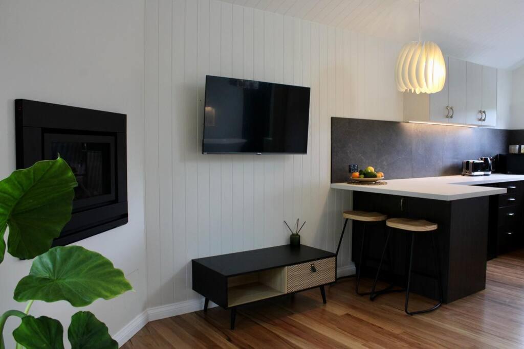 Hideaway Falls - Staggys Cottage Mapleton Bagian luar foto