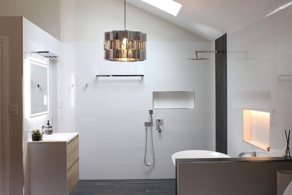 Hideaway Falls - Staggys Cottage Mapleton Bagian luar foto