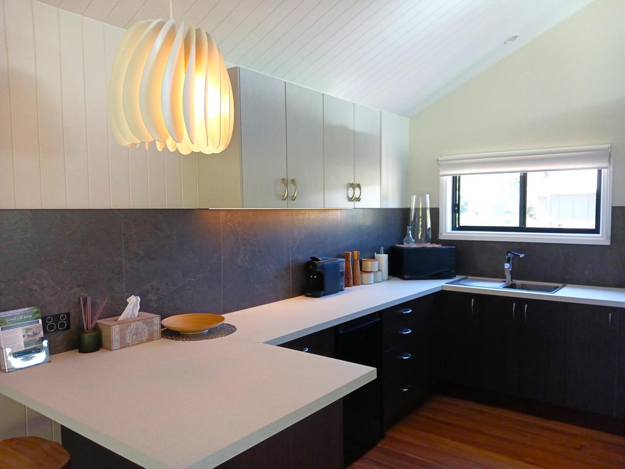 Hideaway Falls - Staggys Cottage Mapleton Bagian luar foto